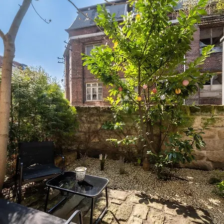 Apartment Altstadtwohnung Lage Zentrum Mit Terrasse Dresden