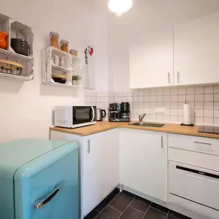 Lägenhet Cozy - Centreterrace Apt3 *